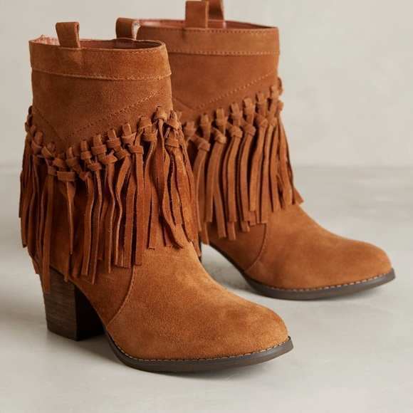 Anthropologie Shoes - Anthropologie Sbicca Knotted Fringe Boots 6.5